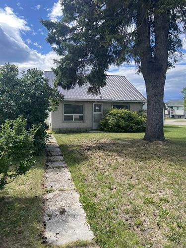 822 50 Street, Edson, AB - Outdoor