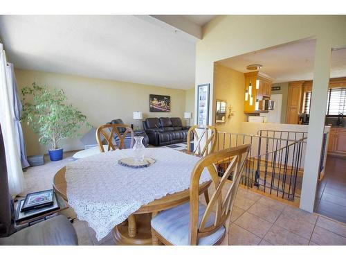 130 Collinge Road, Hinton, AB - Indoor Photo Showing Dining Room