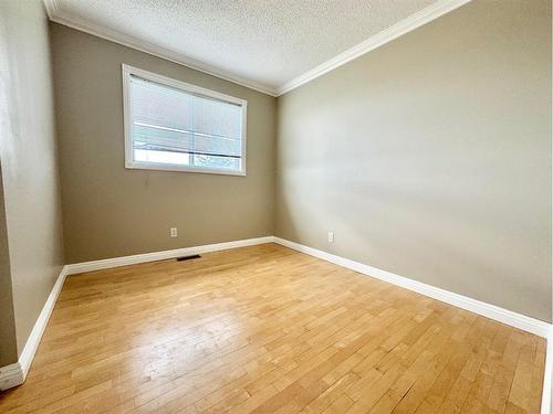 2 Hillside Avenue, Swan Hills, AB - Indoor Photo Showing Other Room