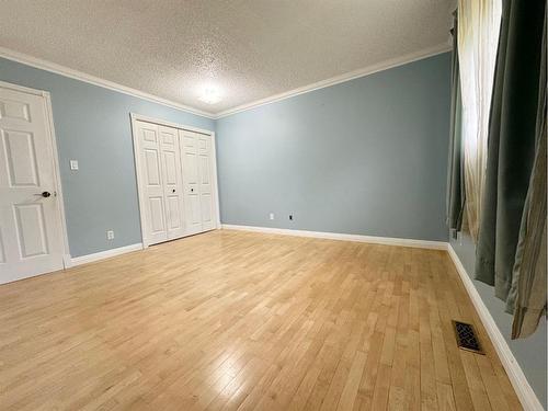 2 Hillside Avenue, Swan Hills, AB - Indoor Photo Showing Other Room