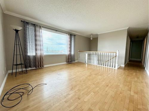 2 Hillside Avenue, Swan Hills, AB - Indoor Photo Showing Other Room