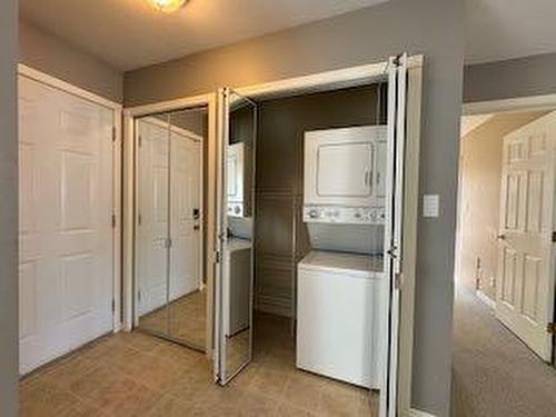 537 Boutin Avenue, Hinton, AB - Indoor Photo Showing Laundry Room