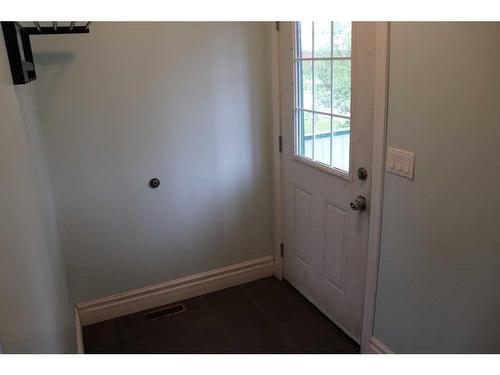 5104 50 Street, Peers, AB - Indoor Photo Showing Other Room