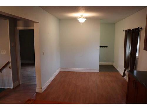 5104 50 Street, Peers, AB - Indoor Photo Showing Other Room