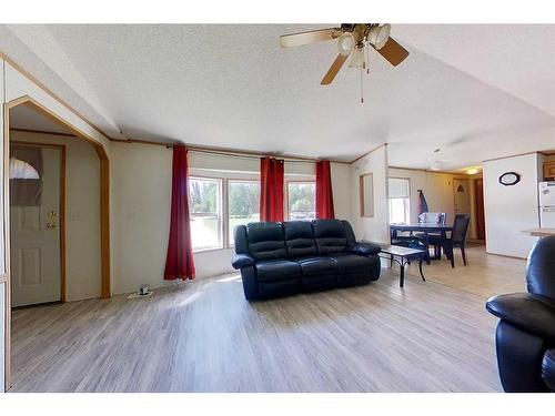 2371 Waskway Drive, Wabasca, AB - Indoor Photo Showing Living Room