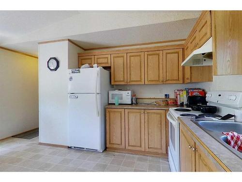 2371 Waskway Drive, Wabasca, AB - Indoor Photo Showing Kitchen