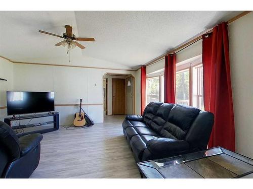 2371 Waskway Drive, Wabasca, AB - Indoor Photo Showing Living Room