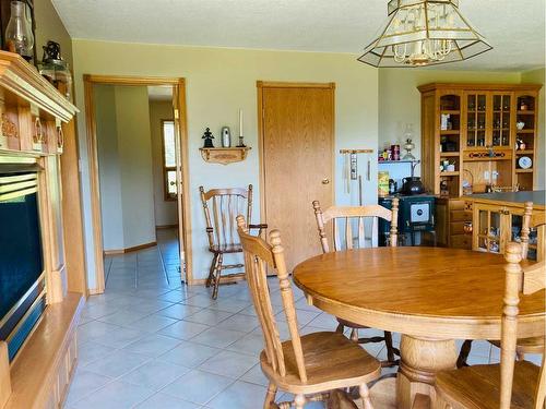 590032 Range Road 111A, Rural Woodlands County, AB - Indoor Photo Showing Dining Room