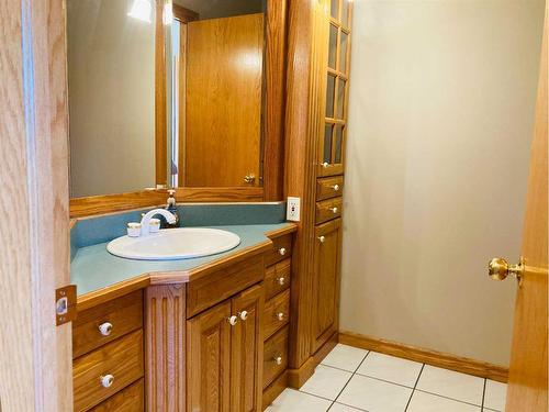 590032 Range Road 111A, Rural Woodlands County, AB - Indoor Photo Showing Bathroom