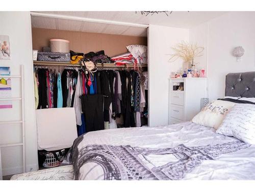 4213 53A Street, Athabasca, AB - Indoor Photo Showing Bedroom