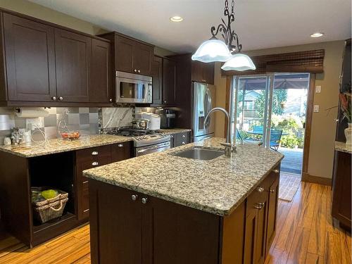 127 Wellwood Drive, Whitecourt, AB - Indoor Photo Showing Kitchen