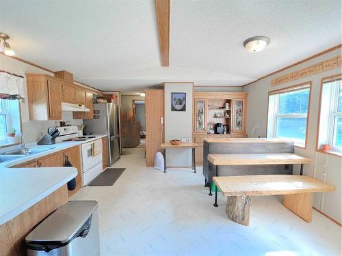 652035 Range Road 223, Rural Athabasca County, AB - Indoor Photo Showing Kitchen With Double Sink