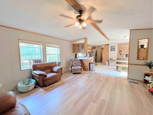 652035 Range Road 223, Rural Athabasca County, AB - Indoor Photo Showing Living Room