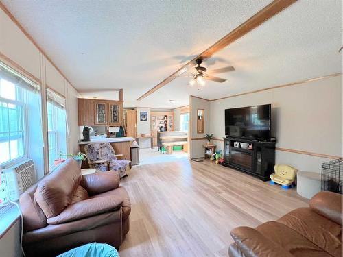 652035 Range Road 223, Rural Athabasca County, AB - Indoor Photo Showing Living Room