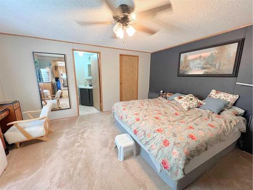 652035 Range Road 223, Rural Athabasca County, AB - Indoor Photo Showing Bedroom