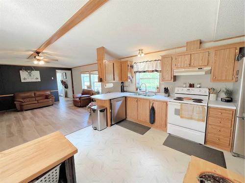 652035 Range Road 223, Rural Athabasca County, AB - Indoor Photo Showing Kitchen With Double Sink