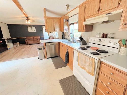 652035 Range Road 223, Rural Athabasca County, AB - Indoor Photo Showing Kitchen With Double Sink