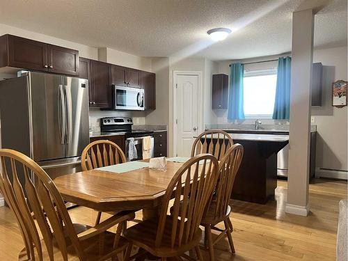 207-5037 7 Avenue, Edson, AB - Indoor Photo Showing Dining Room