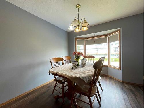 107 Assiniboine Drive, Swan Hills, AB - Indoor Photo Showing Dining Room