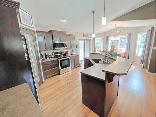 644081 Range Road 235, Rural Athabasca County, AB - Indoor Photo Showing Kitchen With Double Sink