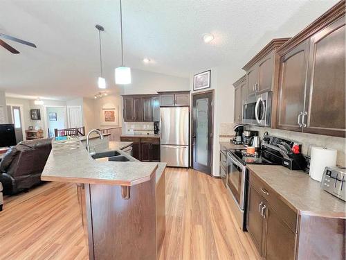 644081 Range Road 235, Rural Athabasca County, AB - Indoor Photo Showing Kitchen With Double Sink With Upgraded Kitchen