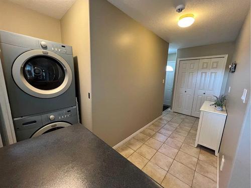 301-25518 505B Township, Rural Yellowhead County, AB - Indoor Photo Showing Laundry Room