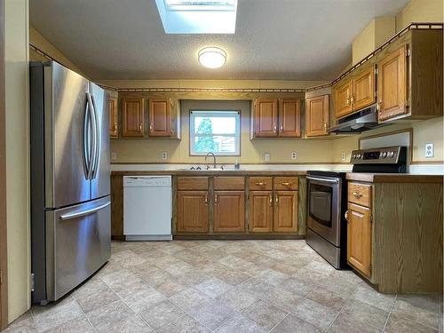 5308 46 Street, Whitecourt, AB - Indoor Photo Showing Kitchen