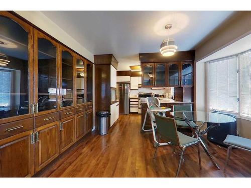 320 5 Street Ne, Slave Lake, AB - Indoor Photo Showing Dining Room