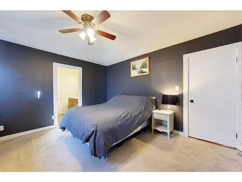 320 5 Street Ne, Slave Lake, AB - Indoor Photo Showing Bedroom