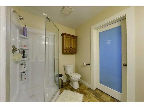 320 5 Street Ne, Slave Lake, AB - Indoor Photo Showing Bathroom