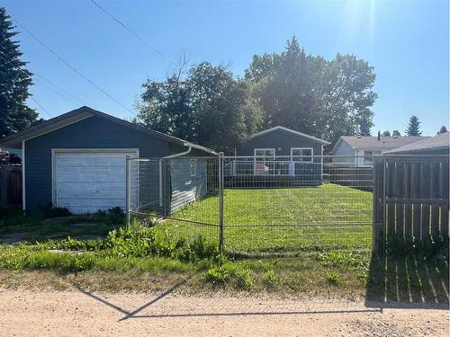 320 5 Street Ne, Slave Lake, AB - Outdoor