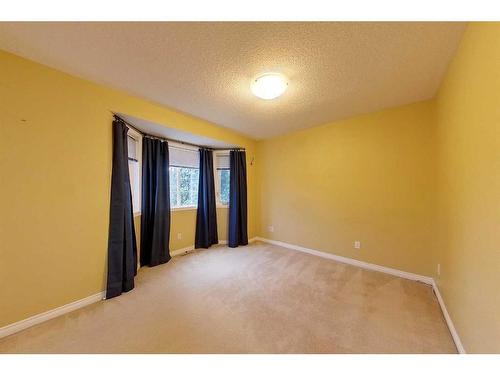 109-116 6 Avenue Ne, Slave Lake, AB - Indoor Photo Showing Other Room