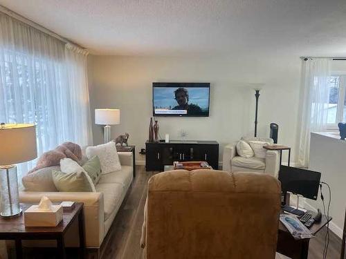 9710 103A Street, Grande Cache, AB - Indoor Photo Showing Living Room