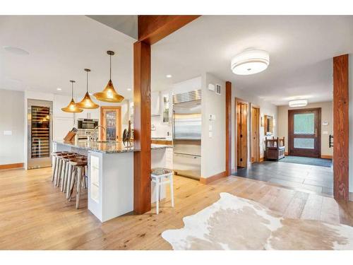 517 4Th Street, Canmore, AB - Indoor Photo Showing Kitchen