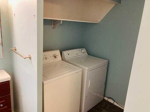 12-113040 Township Road 592, Rural Woodlands County, AB - Indoor Photo Showing Laundry Room