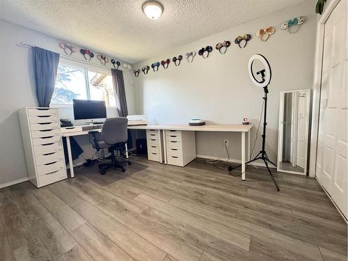 43 Kimzey Crossing, Whitecourt, AB - Indoor Photo Showing Office