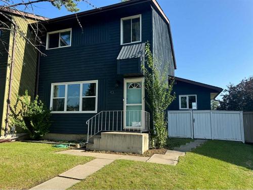 43 Kimzey Crossing, Whitecourt, AB - Outdoor