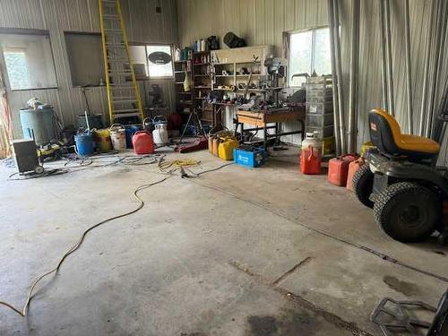 16107 Township Road 540A, Rural Yellowhead County, AB - Indoor Photo Showing Garage