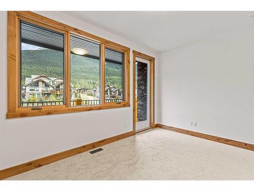 1308 Three Sisters Parkway, Canmore, AB - Indoor Photo Showing Other Room