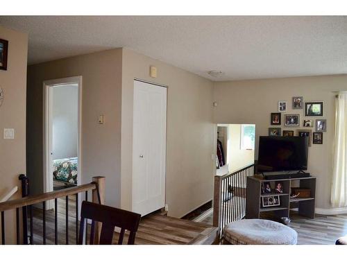 652023 Range Road 223.5, Rural Athabasca County, AB - Indoor