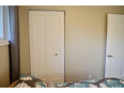 652023 Range Road 223.5, Rural Athabasca County, AB - Indoor Photo Showing Bedroom