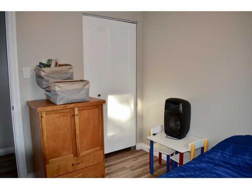 652023 Range Road 223.5, Rural Athabasca County, AB - Indoor Photo Showing Bedroom