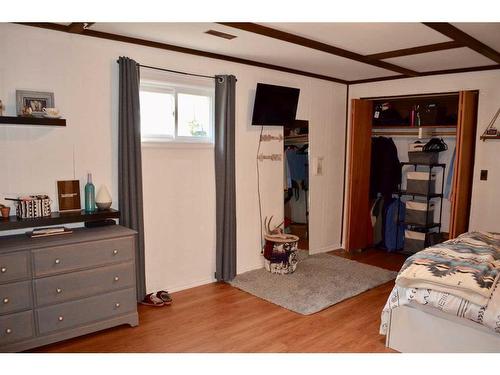 652023 Range Road 223.5, Rural Athabasca County, AB - Indoor Photo Showing Bedroom