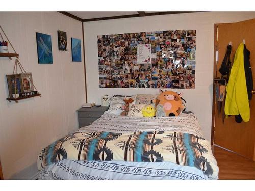 652023 Range Road 223.5, Rural Athabasca County, AB - Indoor Photo Showing Bedroom