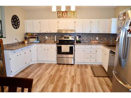 652023 Range Road 223.5, Rural Athabasca County, AB - Indoor Photo Showing Kitchen