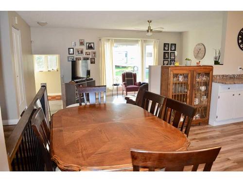 652023 Range Road 223.5, Rural Athabasca County, AB - Indoor Photo Showing Dining Room