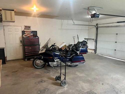 11231 Leonard Street, Grande Cache, AB - Indoor Photo Showing Garage