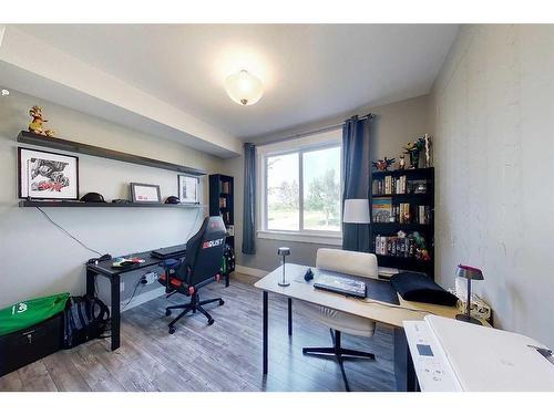 104-605 6 Avenue Se, Slave Lake, AB - Indoor Photo Showing Office