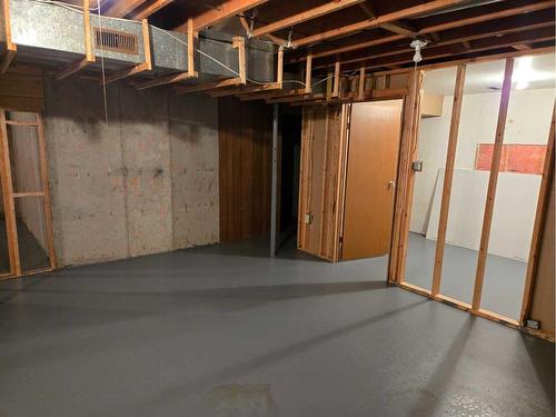 607 7 Avenue, Fox Creek, AB - Indoor Photo Showing Basement