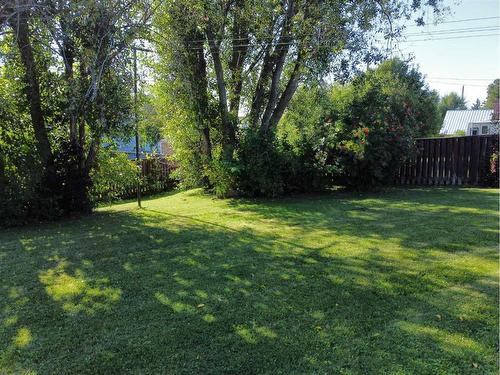 607 7 Avenue, Fox Creek, AB - Outdoor